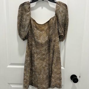 Cheetah print puff sleeve dress